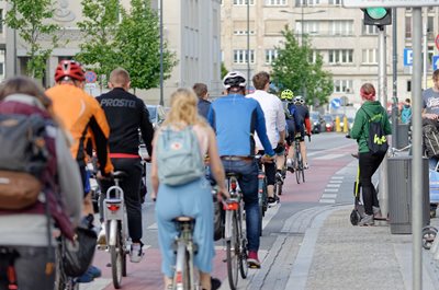 Lepší průjezd cyklistů díky propojení s technologií ITS