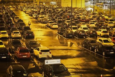 Berlín nasazuje skenování aut k posouzení využití veřejných parkovišť