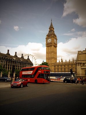 Londýn zvýší bezpečnost autobusů pomocí nového systému ADAS