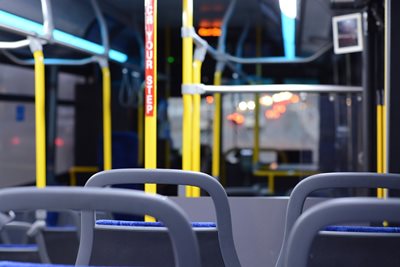 YUNEX TRAFFIC dává prioritu autobusům a tramvajím v belgickém Valonsku