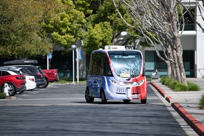 CCTA spustilo v kalifornské oblasti Bay Area první autonomní veřejnou kyvadlovou dopravu 